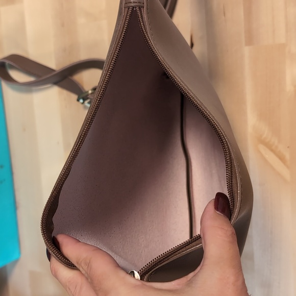 NWOT Unbranded Brown shoulder bag - Picture 3 of 8